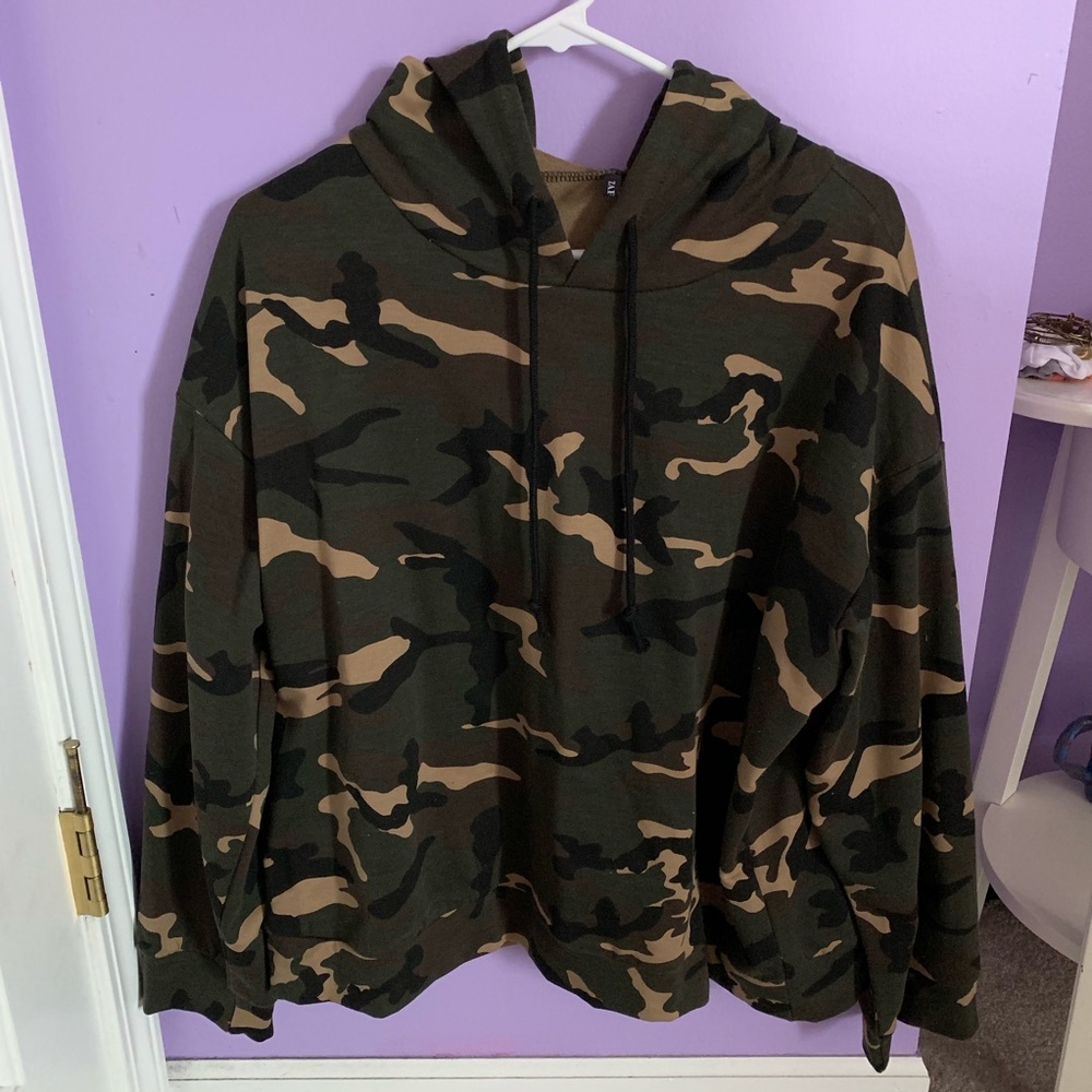 🦋 Camo Oversized Hoodie 🦋